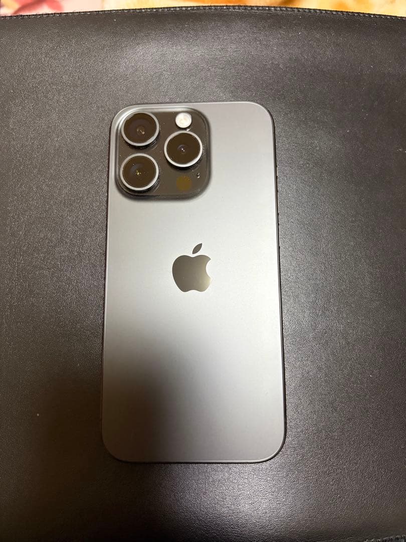 Apple iPhone 15 Pro 256GB ブラック　SIMフリー