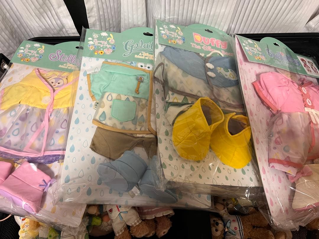 ダッフィー・シェリーメイ・ジェラトーニ・ステラルー　着せ替え服セット