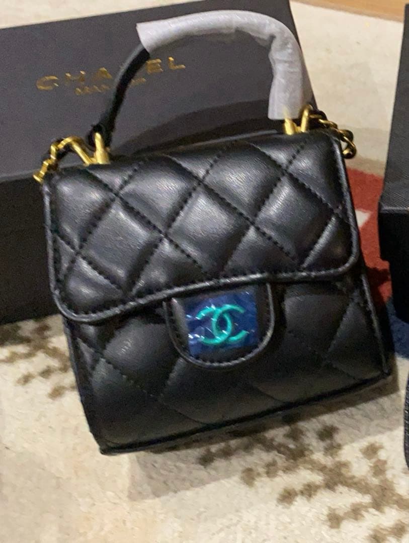 み*)様 CHANEL ショルダーバッグ　ミラー付き