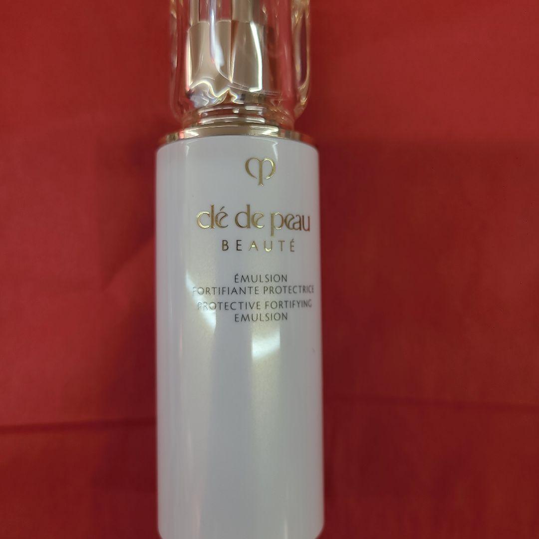 クレ・ド・ポー ボーテ エマルションプロテクトゥリス　n 日中用　乳液