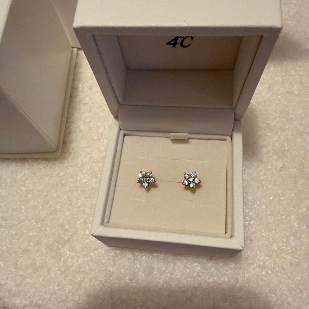 4℃ silver 花形 ピアス