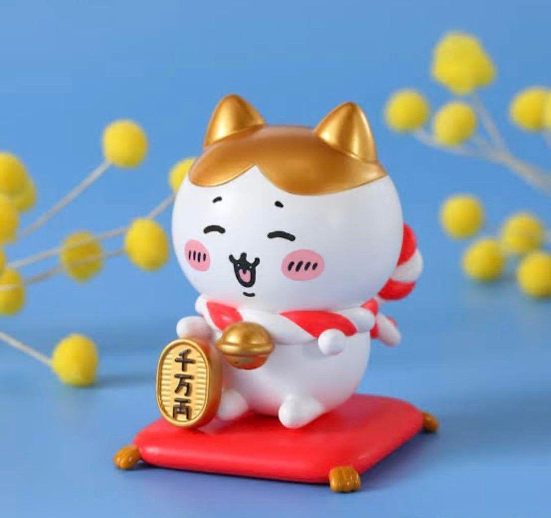 台湾 セブンイレブン限定 ちいかわ 金運を招くフィギュア 金色 招福 ハチワレ