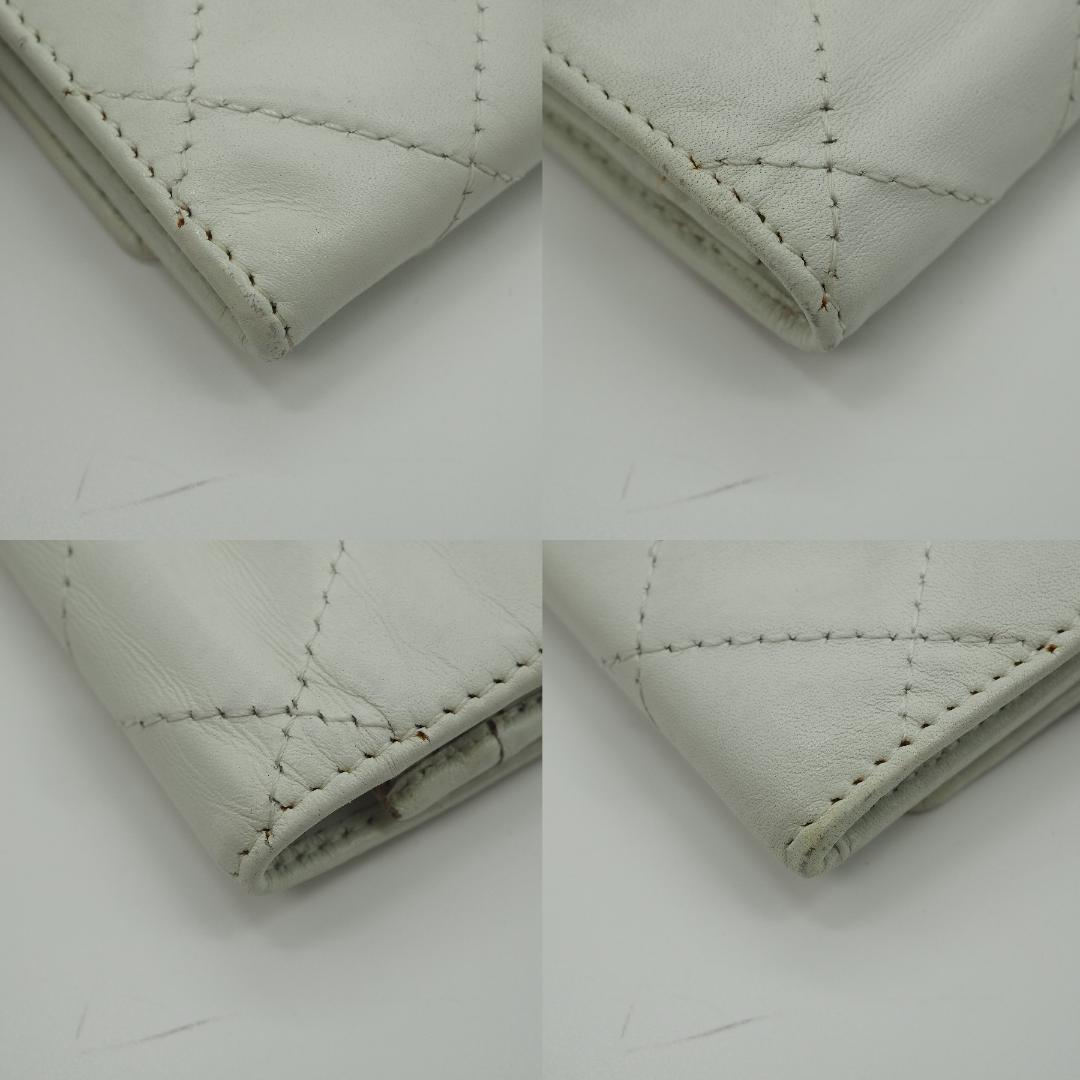 CHANEL シャネル カンボンライン パイソン 二つ折り財布 ホワイト系