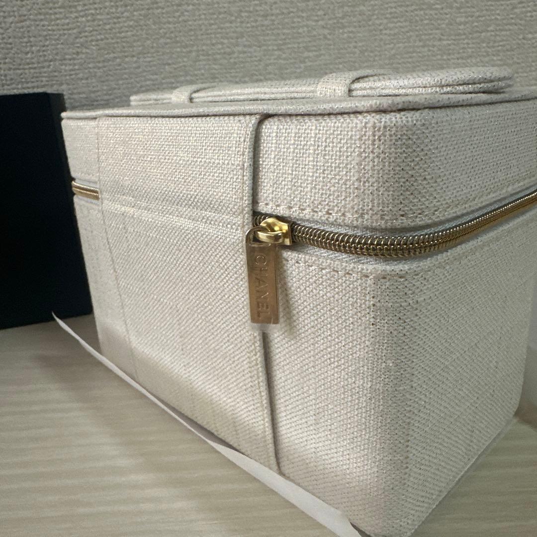 CHANEL BEAUTE ミニバニティ