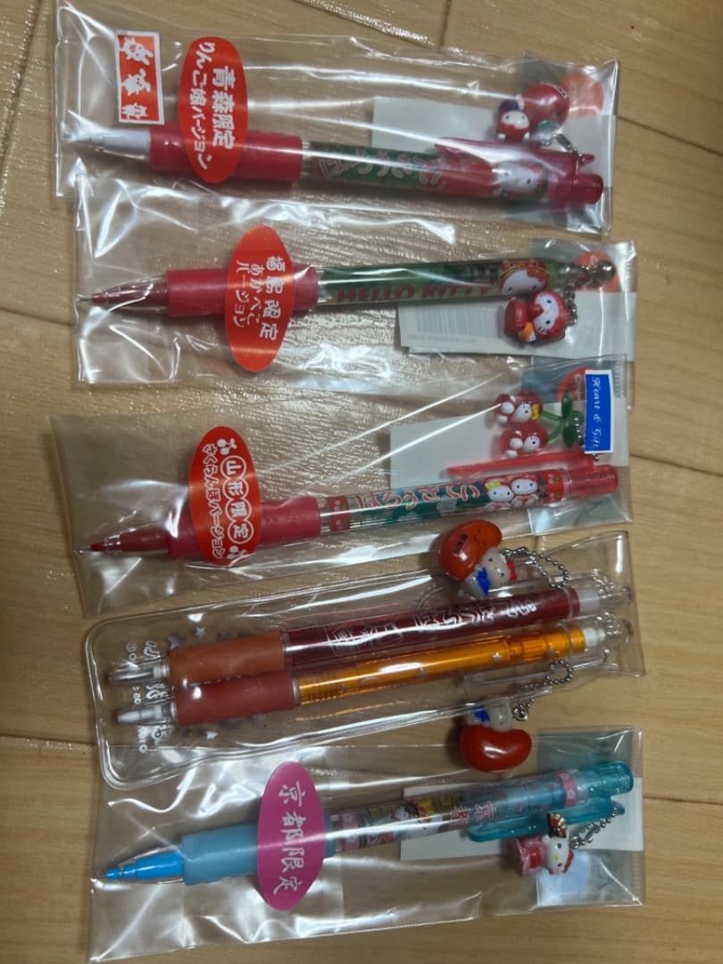 ご当地キティ日本•海外ver.