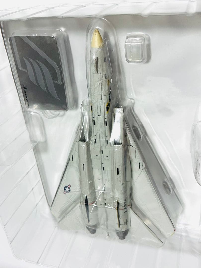 Caliber Wings 1/72 F-14A ジョリー・ロジャース