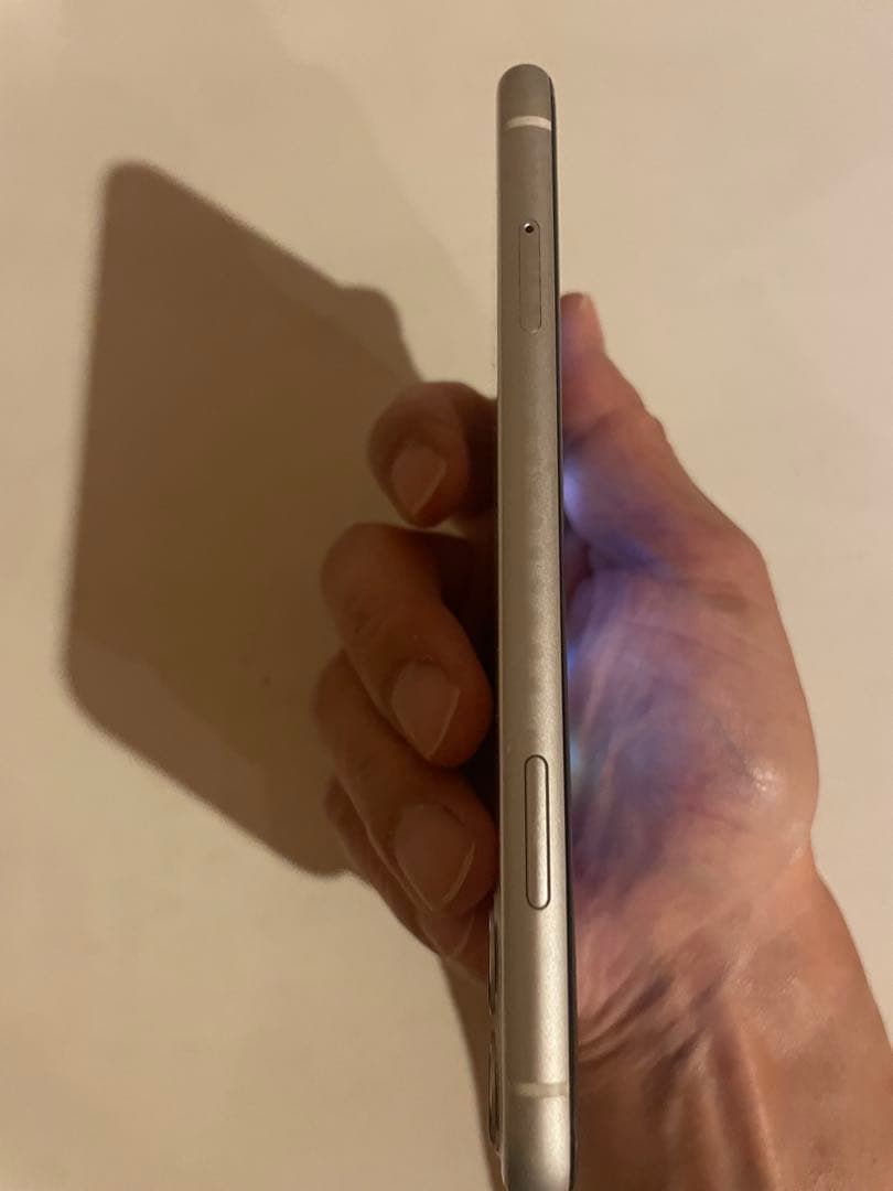 iPhone 11 ホワイト 64GB