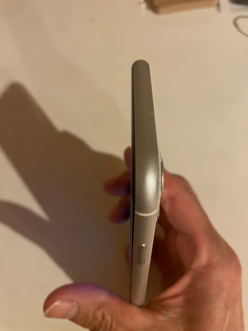 iPhone 11 ホワイト 64GB