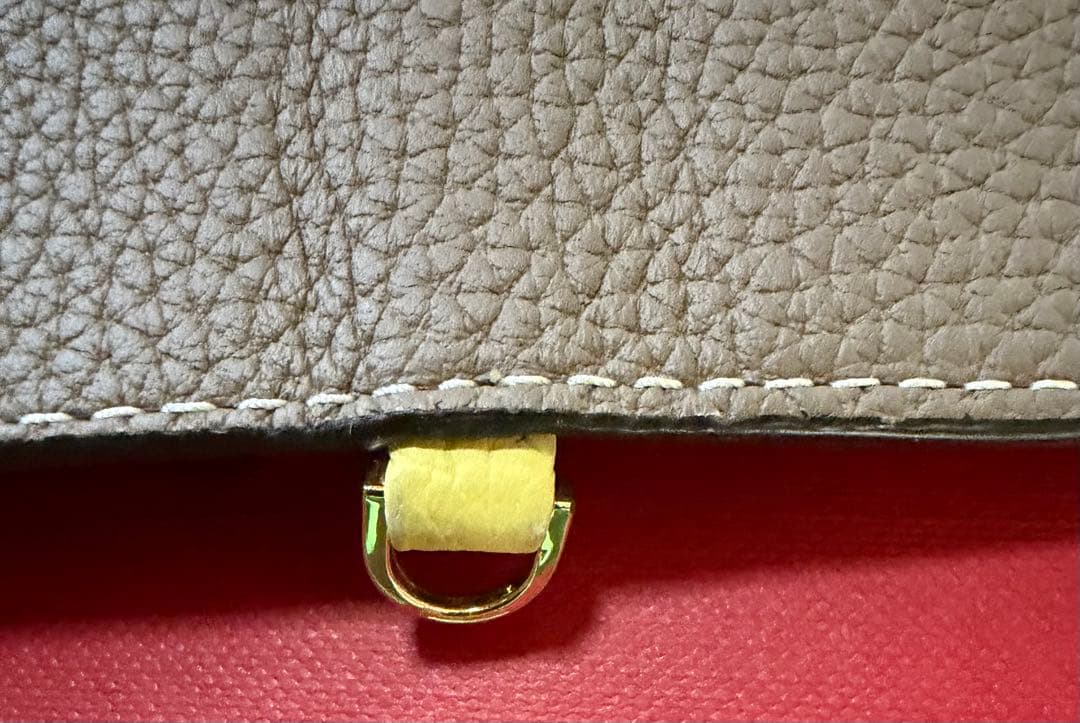 新品同様BONAVENTURA／ボナベンチュラ　iPhone17 proケース