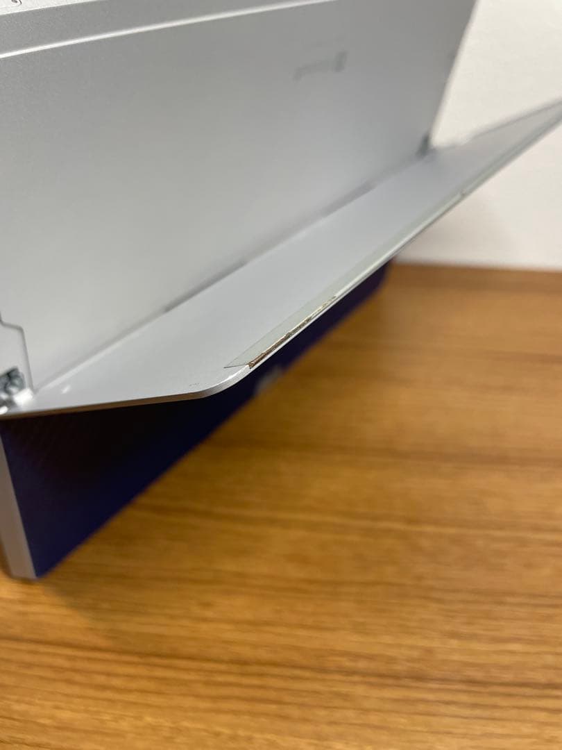 【箱付・美品】人気タブレットPC Microsoft Surface 3