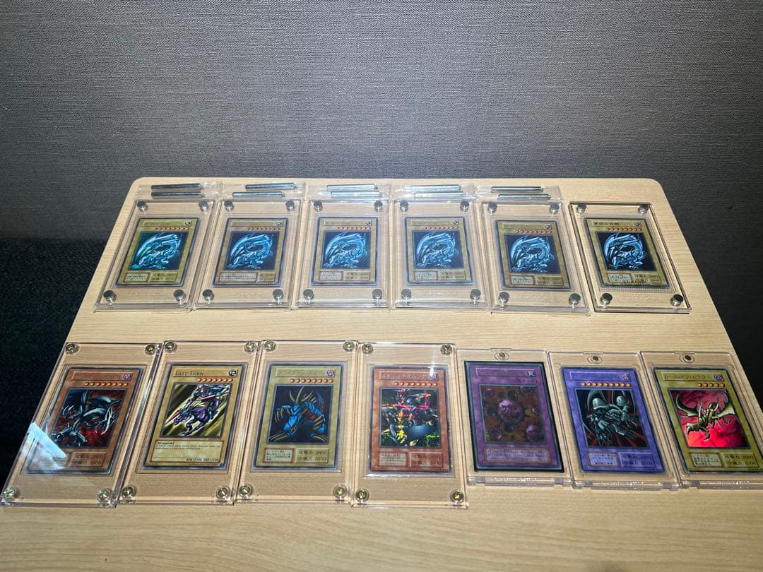 遊戯王　初期引退品　ブルーアイズホワイトドラゴン