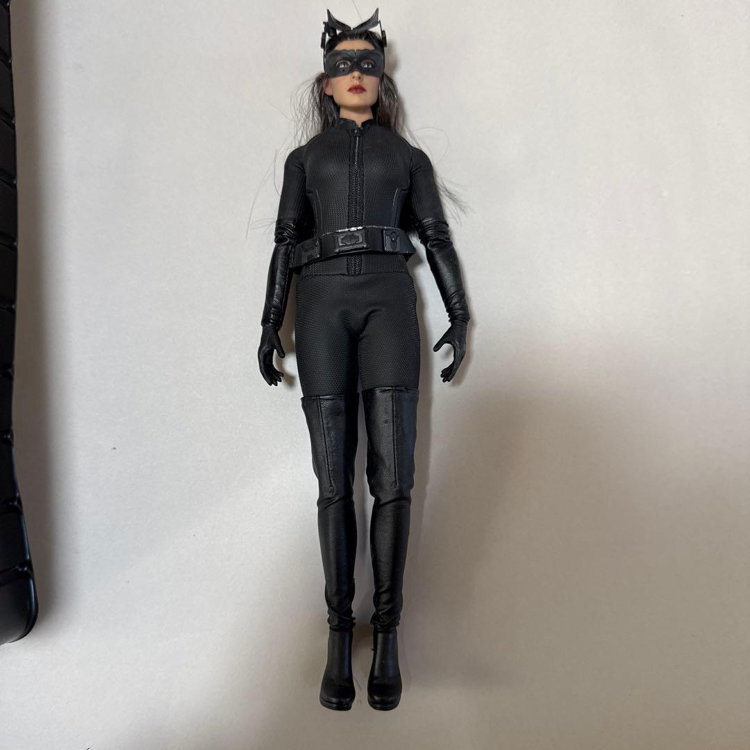 Selina Kyle キャットウーマン　フィギュア　ホットトイズ