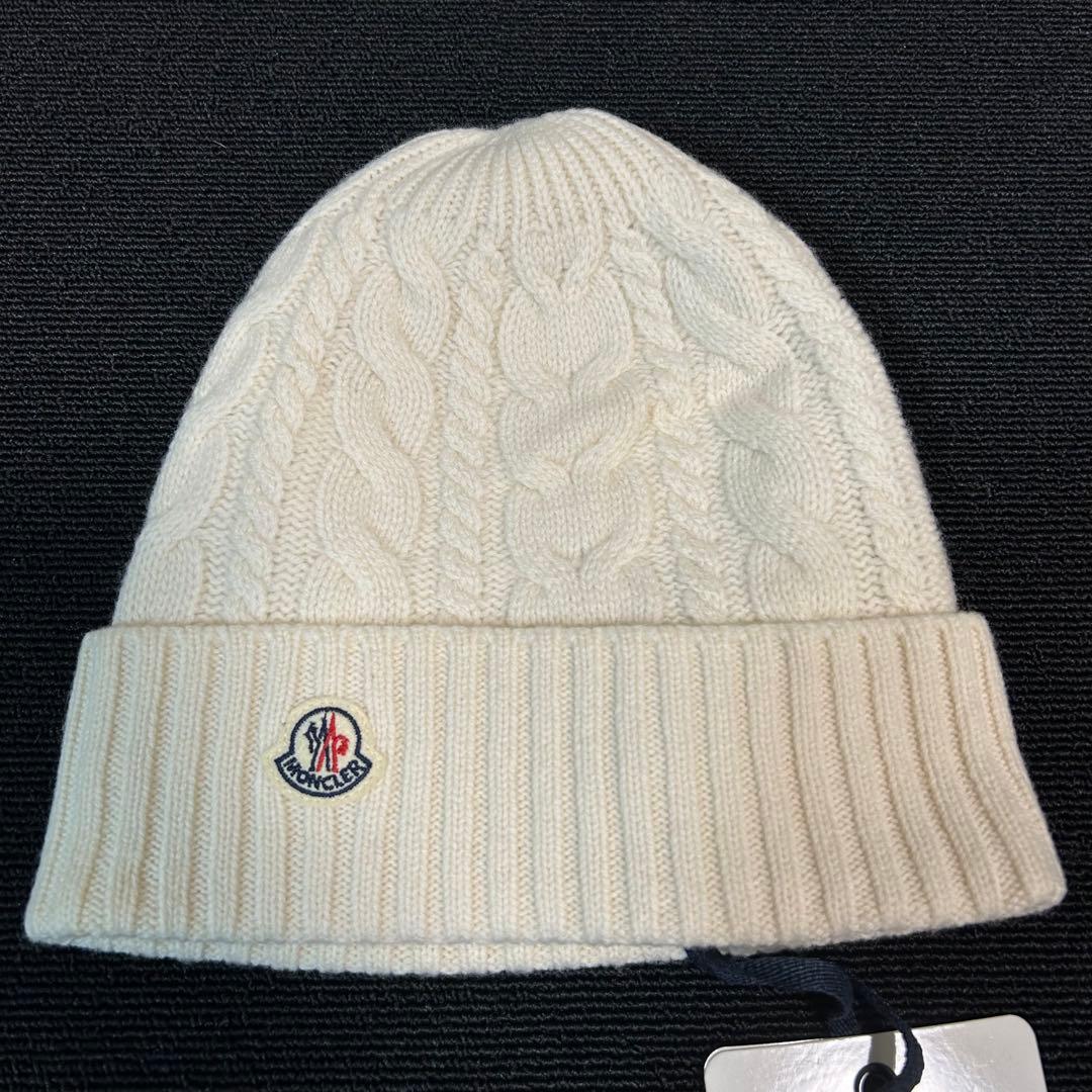 【新品未使用タグ付き】モンクレールニット帽