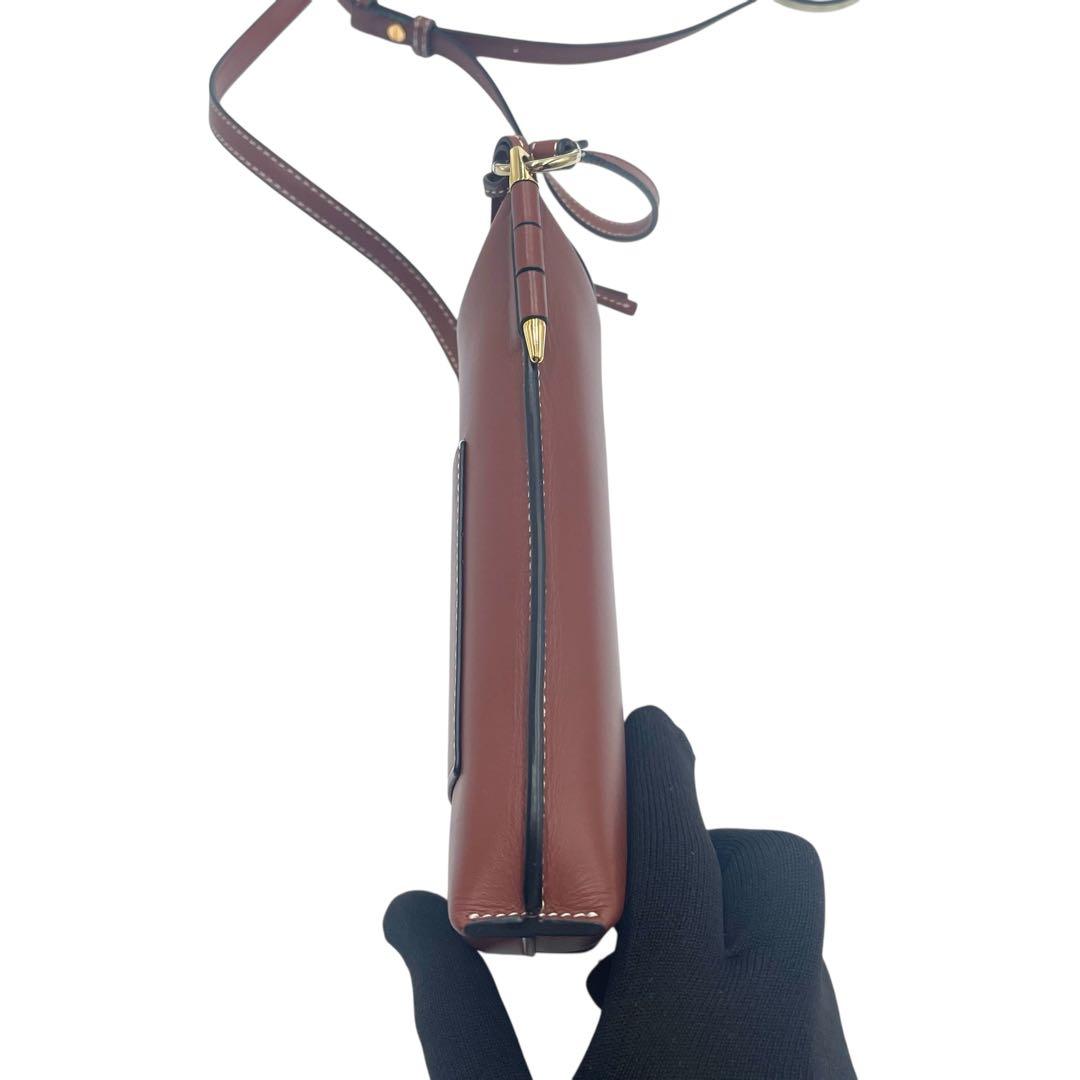 ロエベ　ゲートポケット　ショルダーバッグ　ポシェット　アナグラム　ブラウン