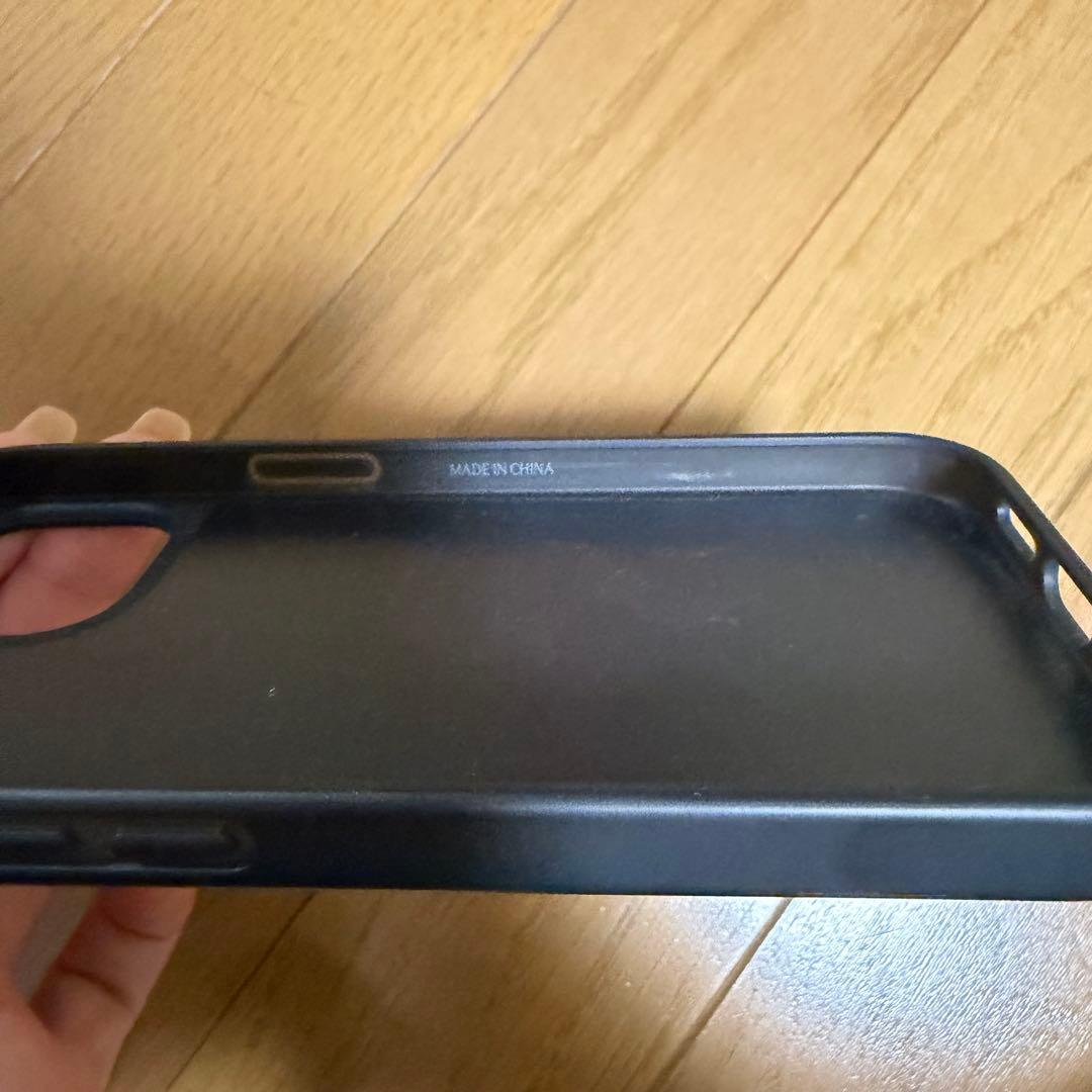 SWAROVSKI ブラック　iPhone15 iPhoneケース