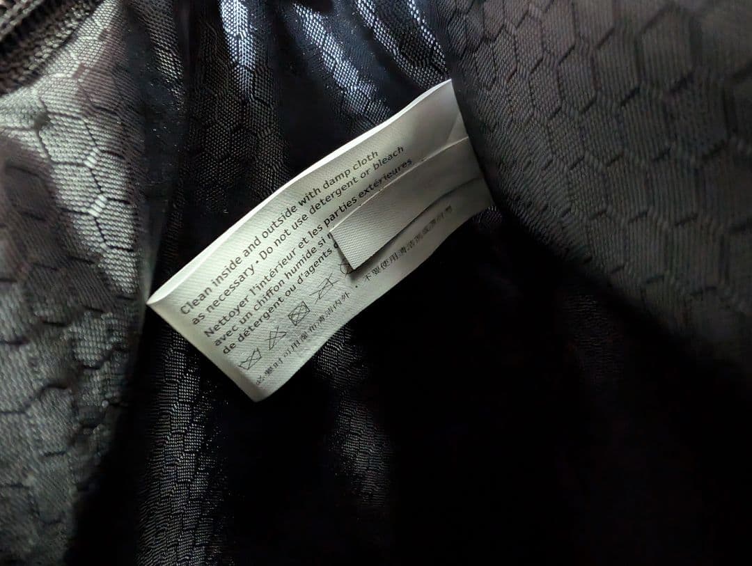 MOLESKINE ビジネスリュック 15インチPC収納