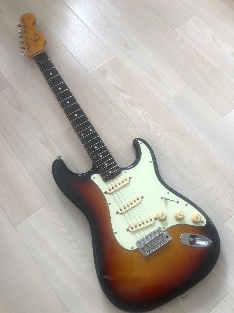 Fender Japan Stratocaster Dimarzioに交換済、他