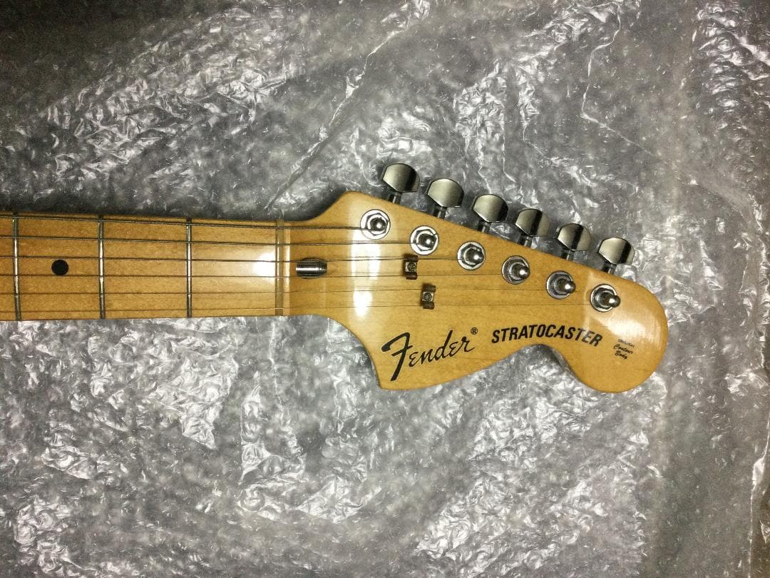 Fender 日本製 Stratocaster cream white