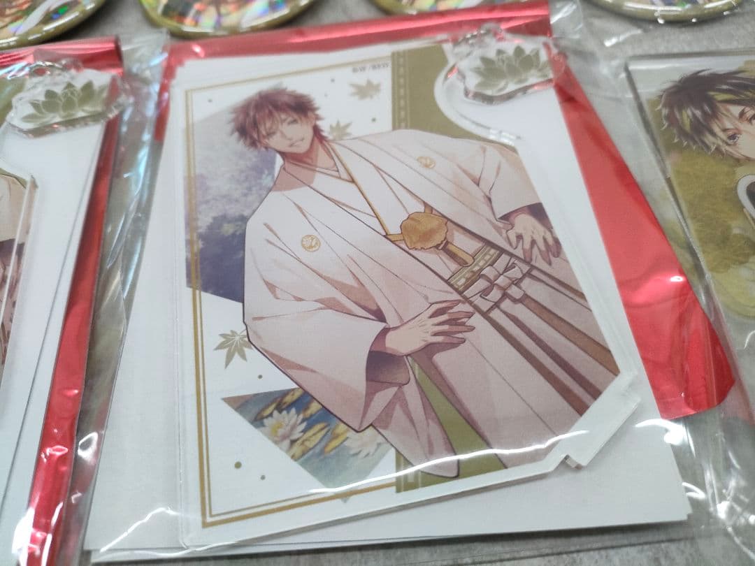 ビルシャナ戦姫　忠信　缶バッジ/アクスタ　まとめ