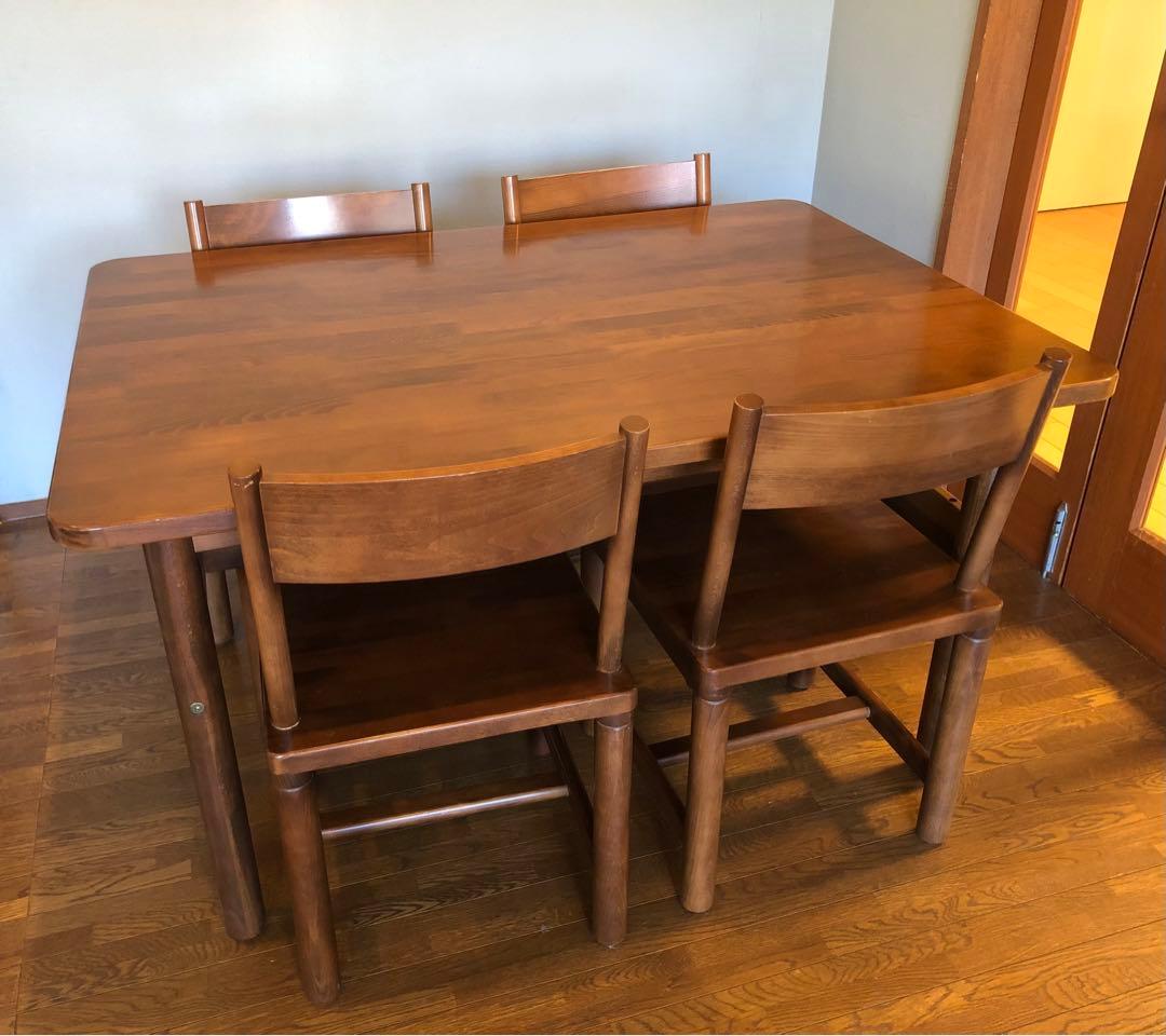 木製ダイニングテーブルセット 4脚付き
