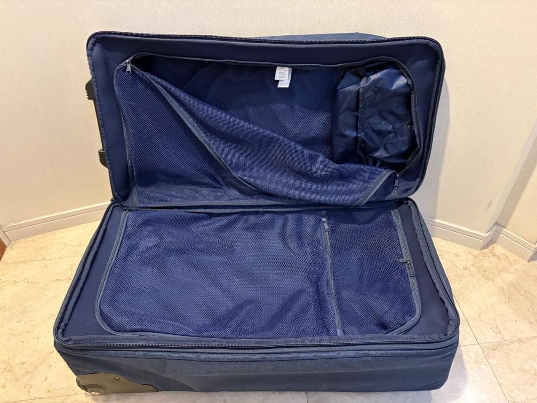 【未使用】BMW純正 大型トラベル キャリーバッグ 紺色