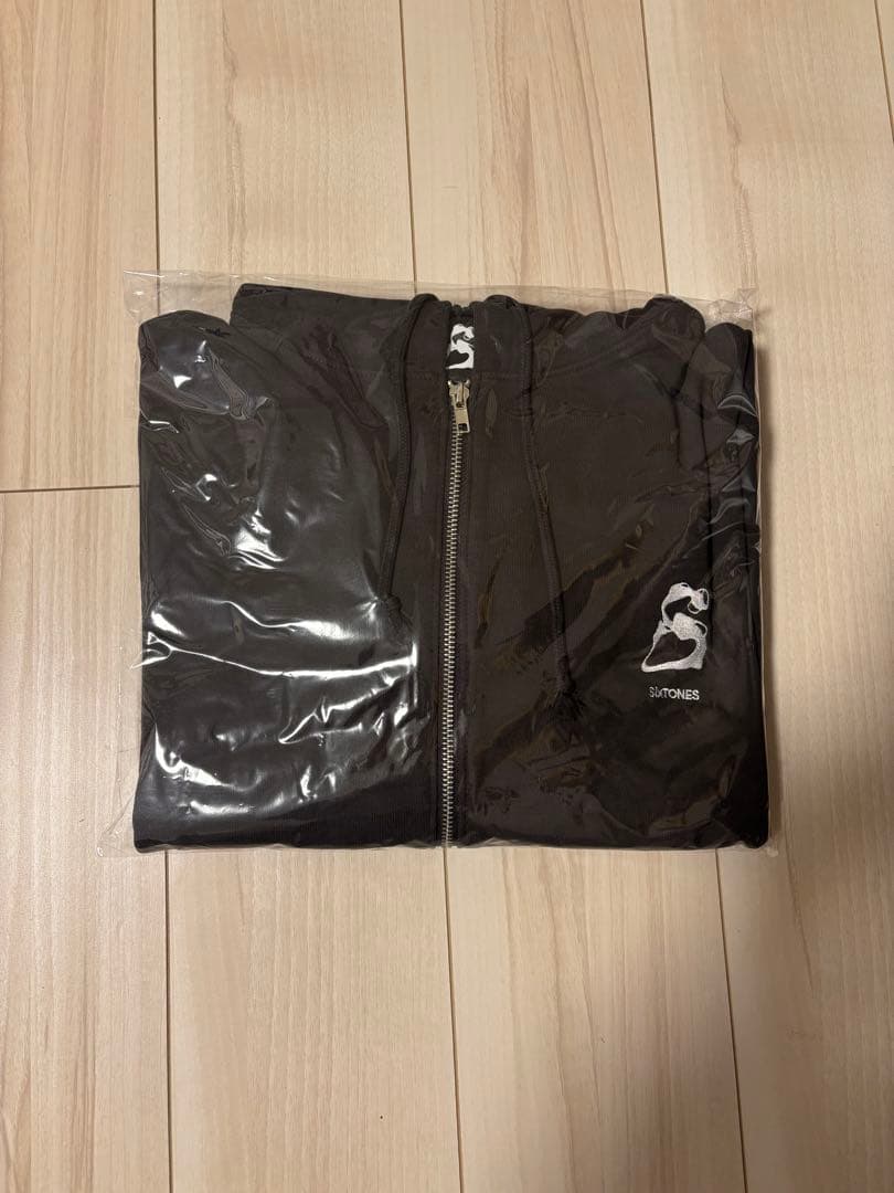 【新品未開封】SixTONES MILESixTONES ツアーパーカー