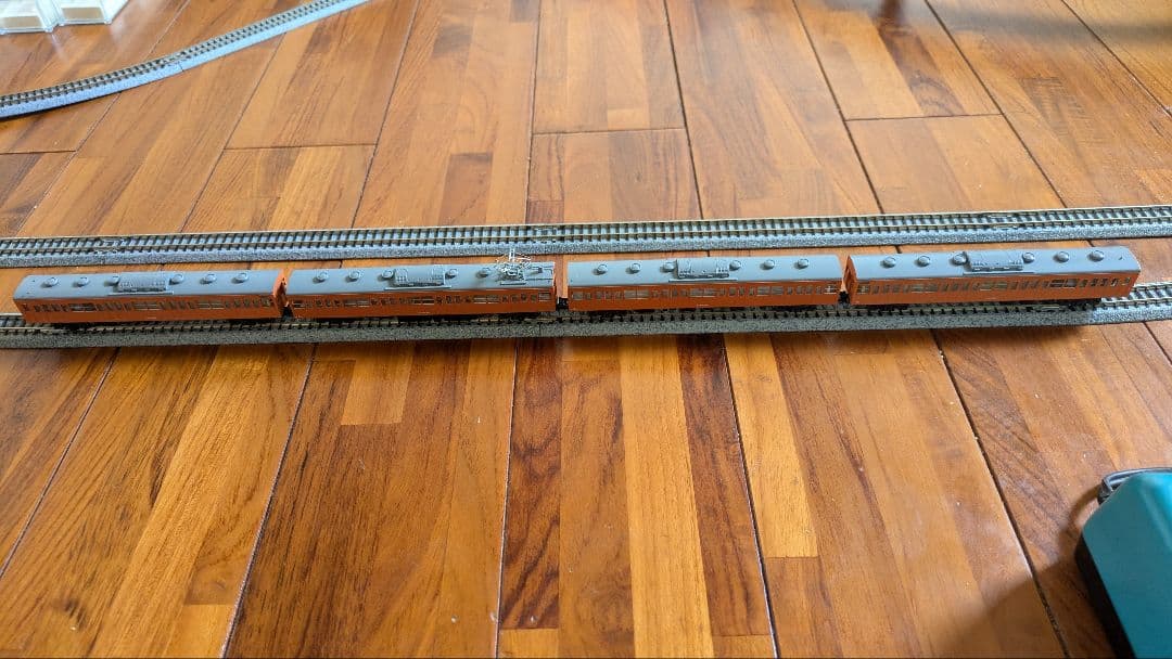 KATO単線立体線路(103系4両付き)