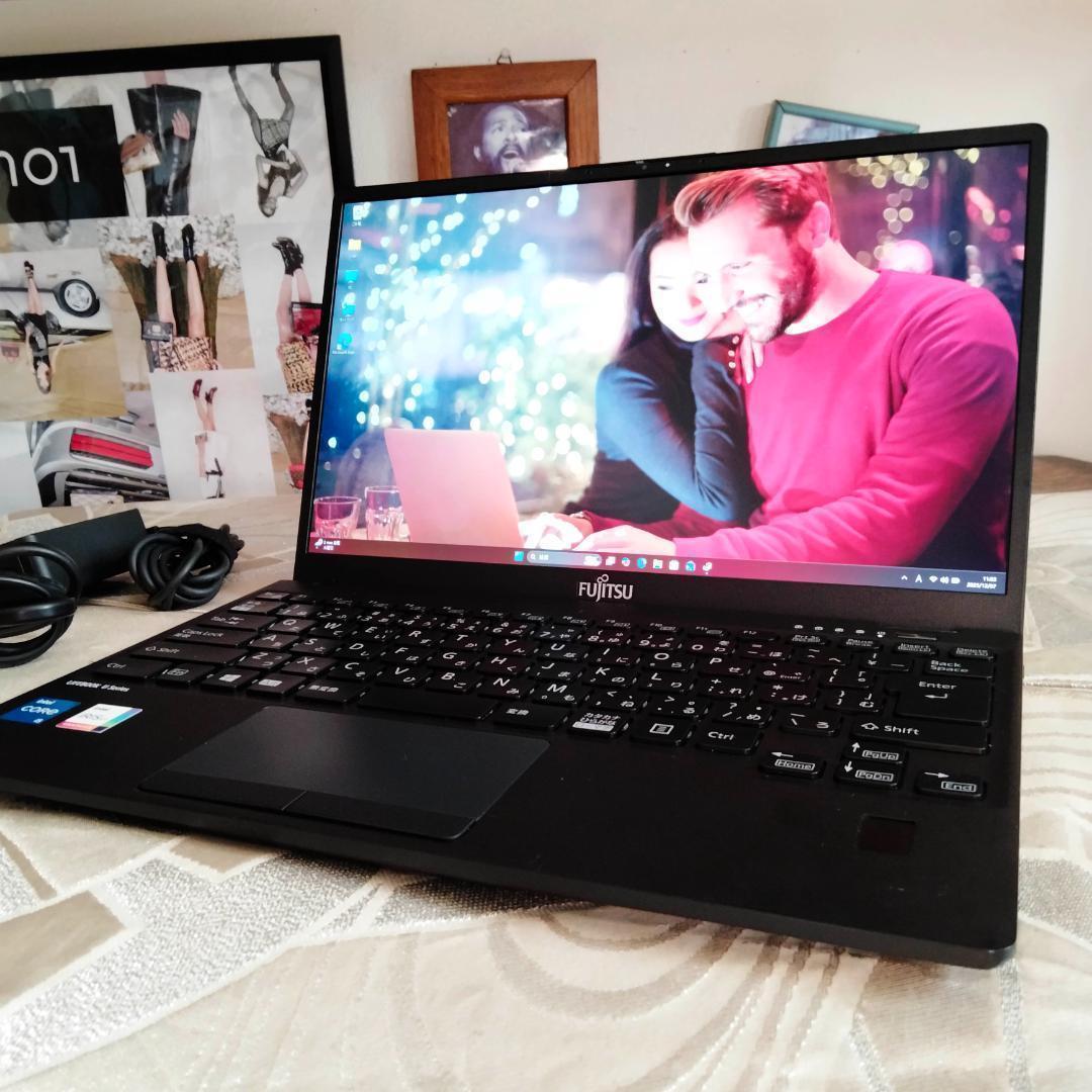 富士通☆13インチ ☆11世代 i5 8G 256G 1920x1080