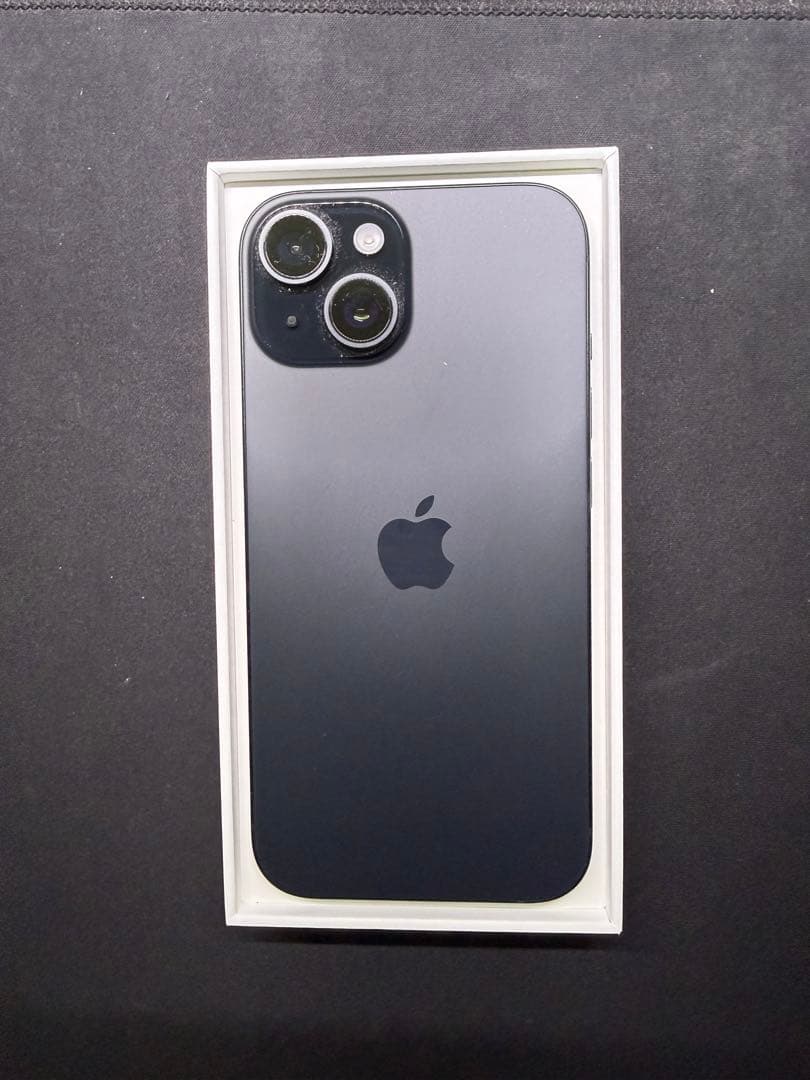 バッテリー99% iPhone 15 ブラック 本体 128GB