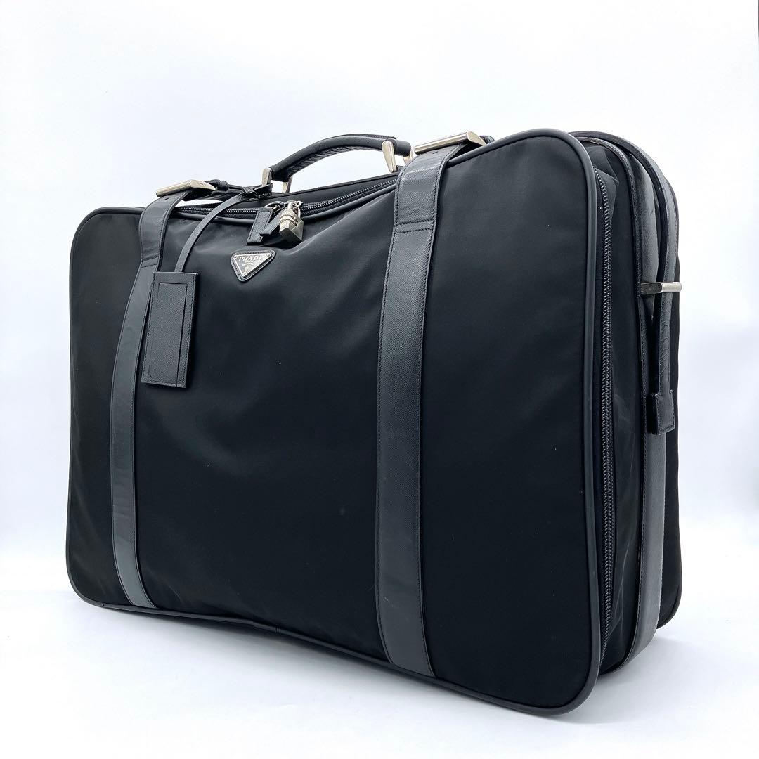 【PRADA】キャリーケース　旅行鞄　三角ロゴプレート　ナイロン　ブラック