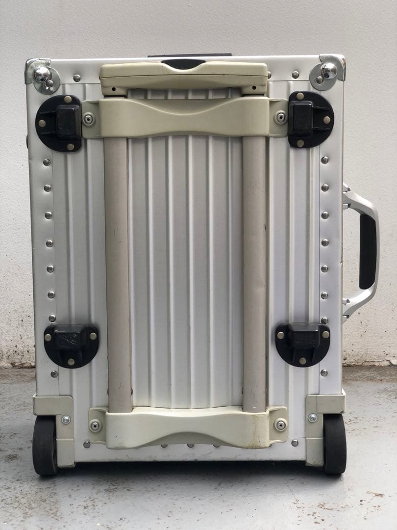 リモワ RIMOWAトロピカーナ 382.03 機内持ち込み可 カメラケース