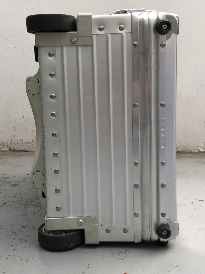 リモワ RIMOWAトロピカーナ 382.03 機内持ち込み可 カメラケース