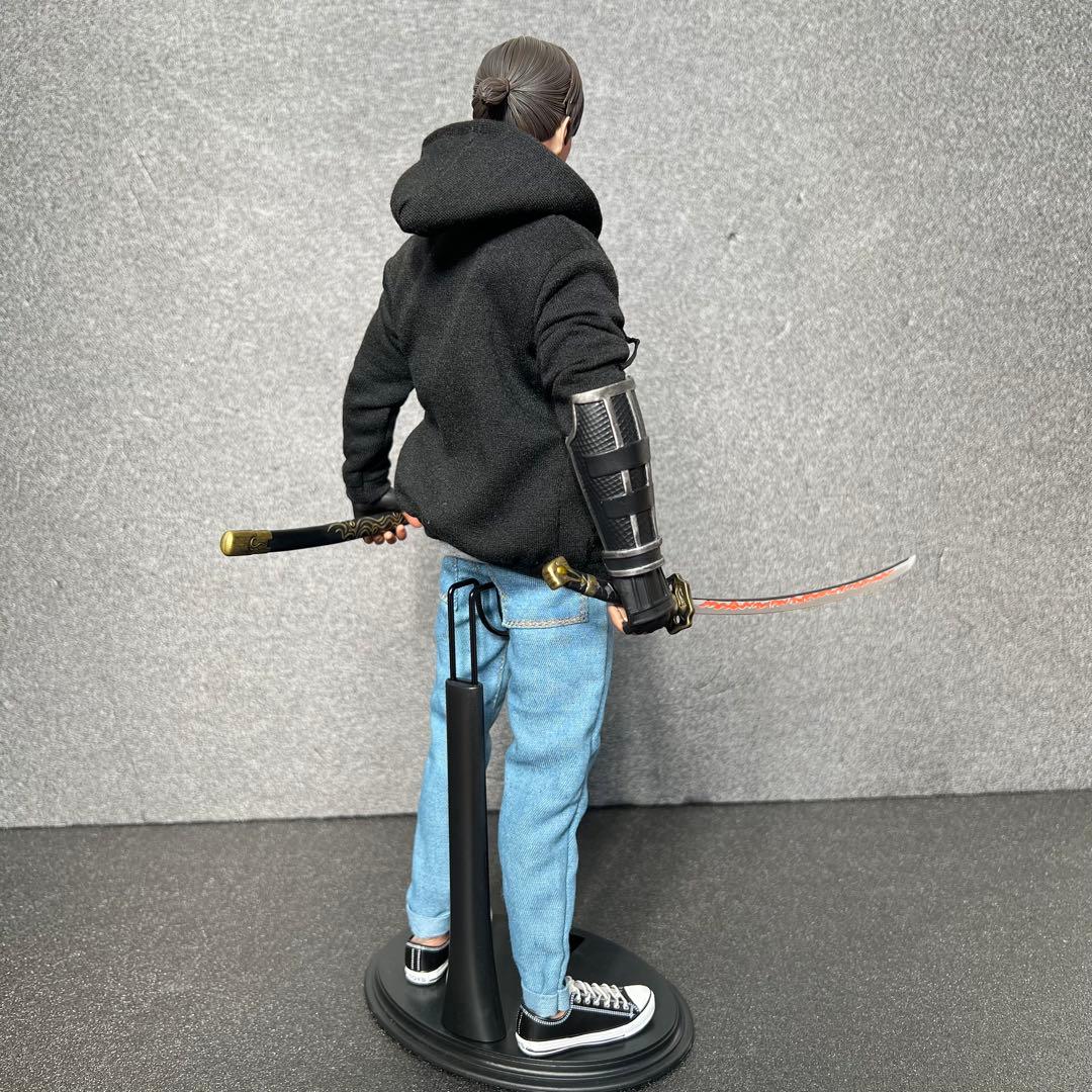 Swtoys 1/6 忍者 ハヤブサ風　可動フィギュア　別素体・衣装付き