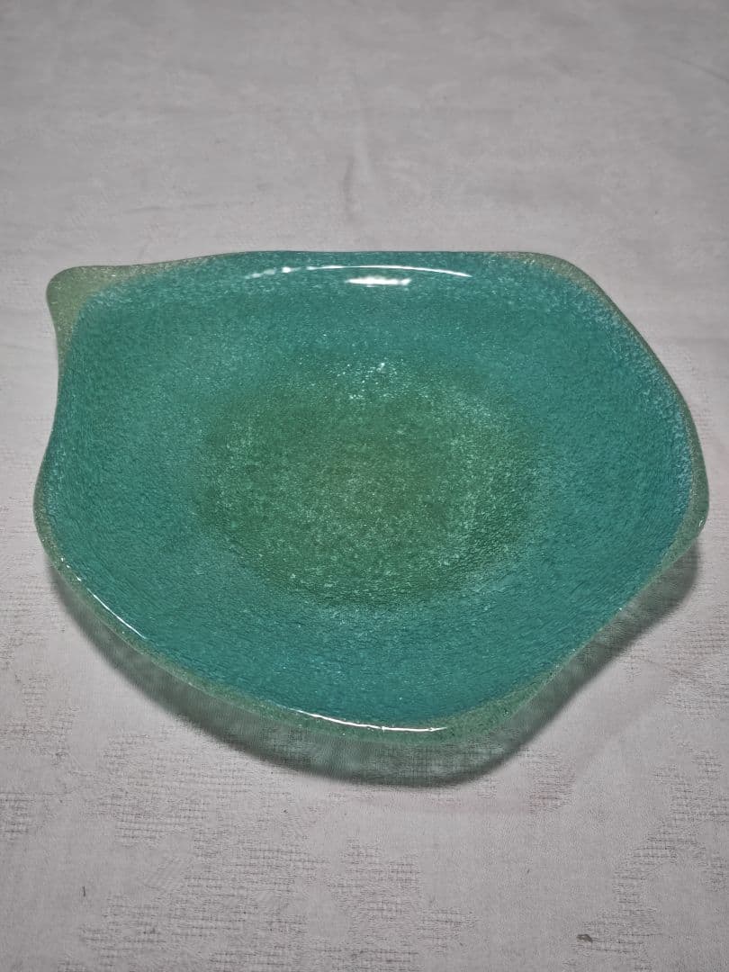 稲盛盛吉　吹き泡ガラス　変型鉢皿　ほぼ新品　刻印有