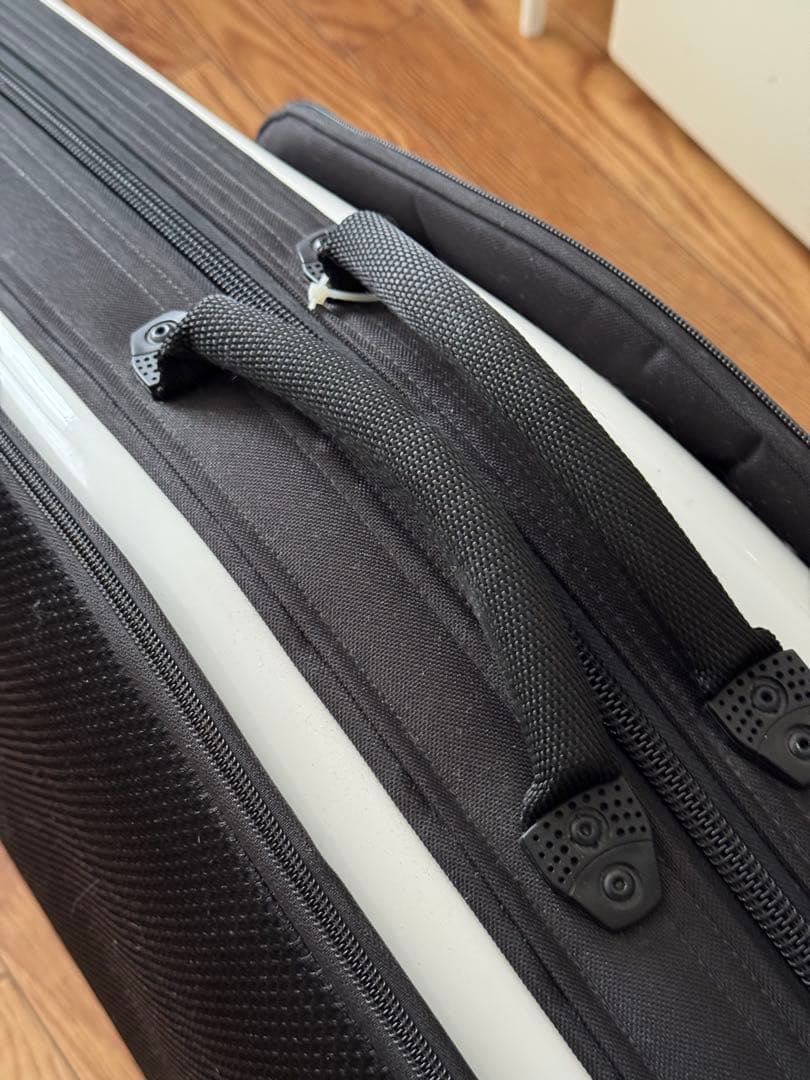 Bags バリトンサックスケース　ホワイト