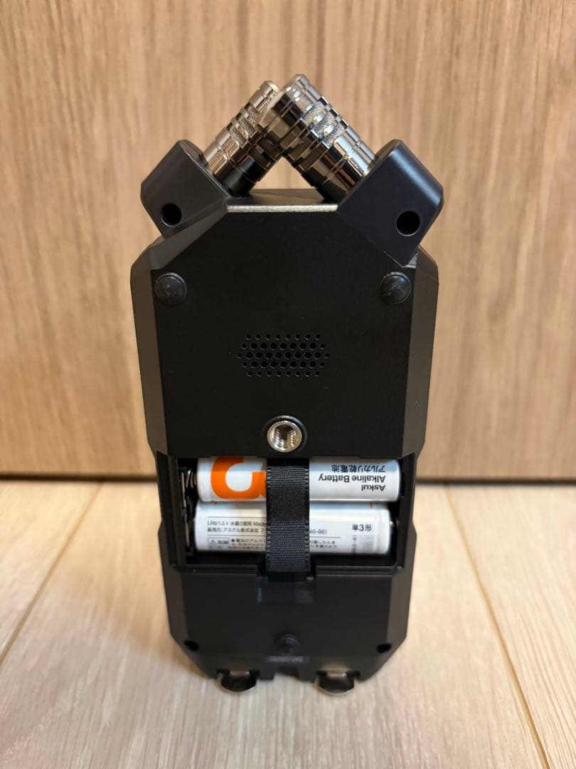 ZOOM H4essential ハンディレコーダー