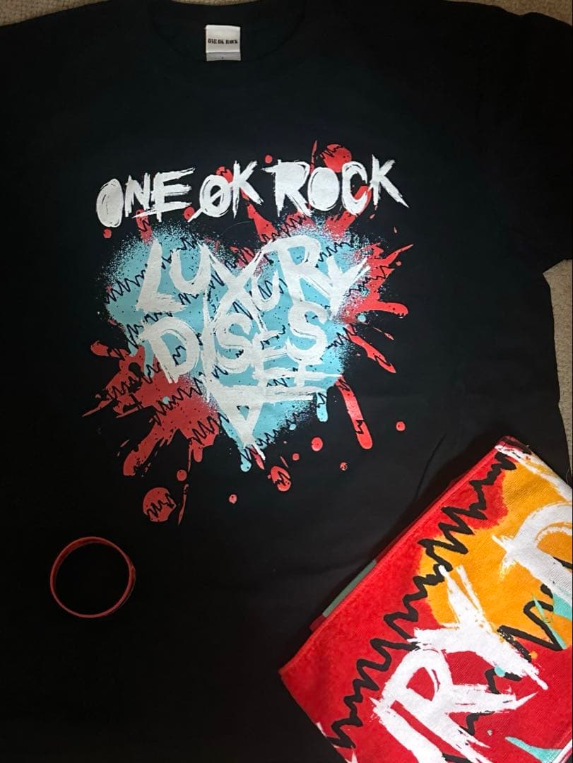 ONE OK ROCK LUXURYDISEASE TシャツLリストバンドタオル