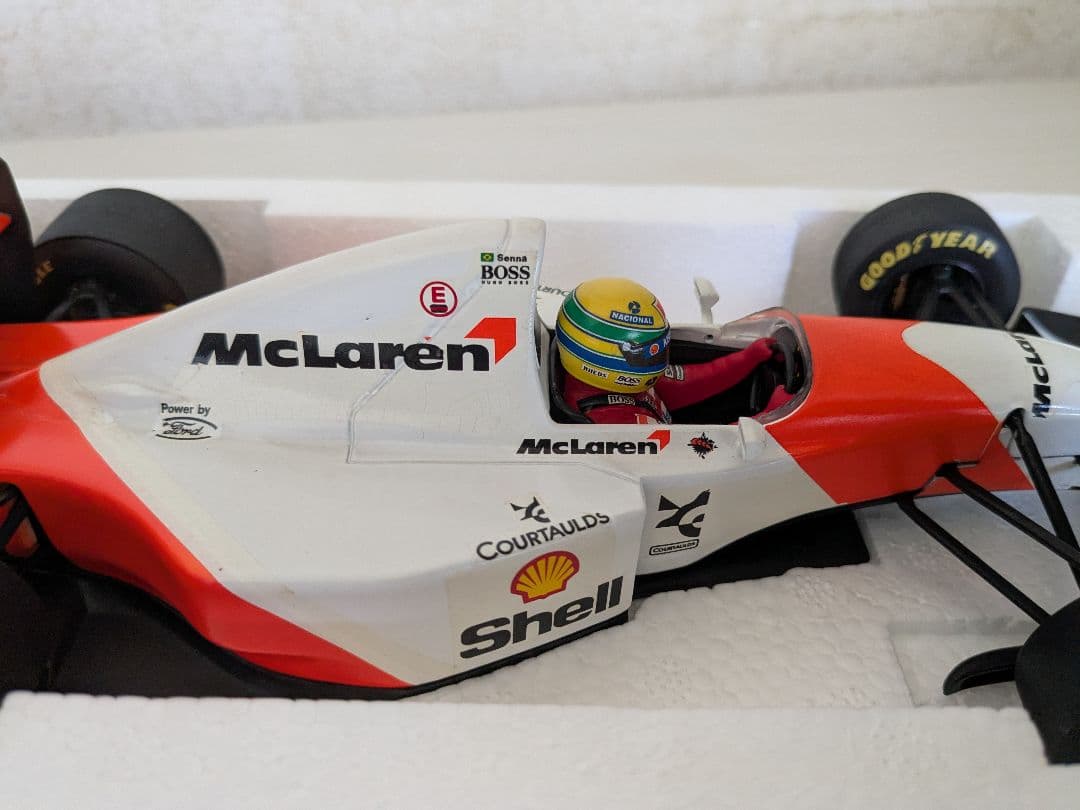 F1 1/18 アイルトン・セナ マクラーレンMP4/8 フォード 1993