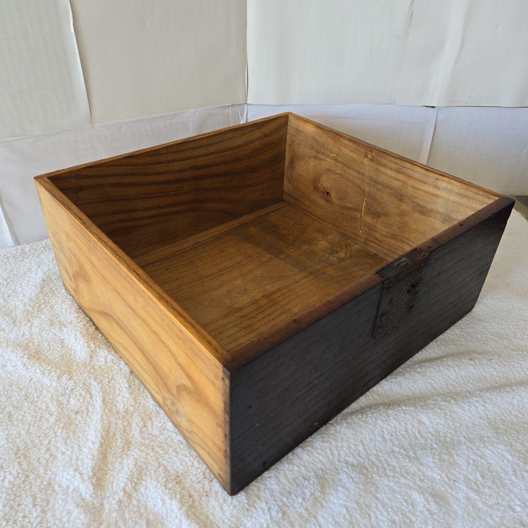 鎧櫃　外鍵付　背負箪笥　武具　刀剣　千両箱　鋏箱　甲冑箱　兜箱　江戸時代