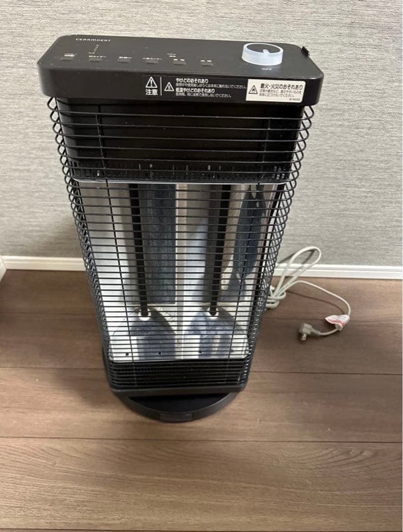ダイキン　Daikin CERAMIC HEATER タワー型