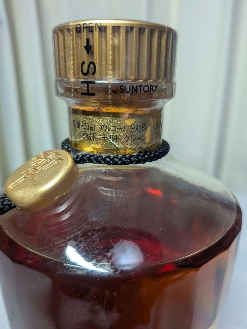 SUNTORY響ウイスキ- 旧ボトル　裏金ラベル　金キャップ響700ml 43%