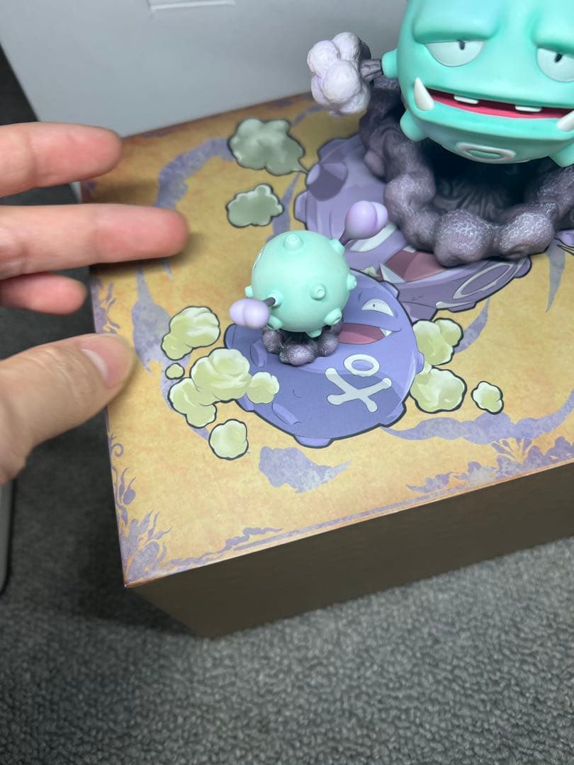 ポケモンスケールワールド　マタドガス色違い