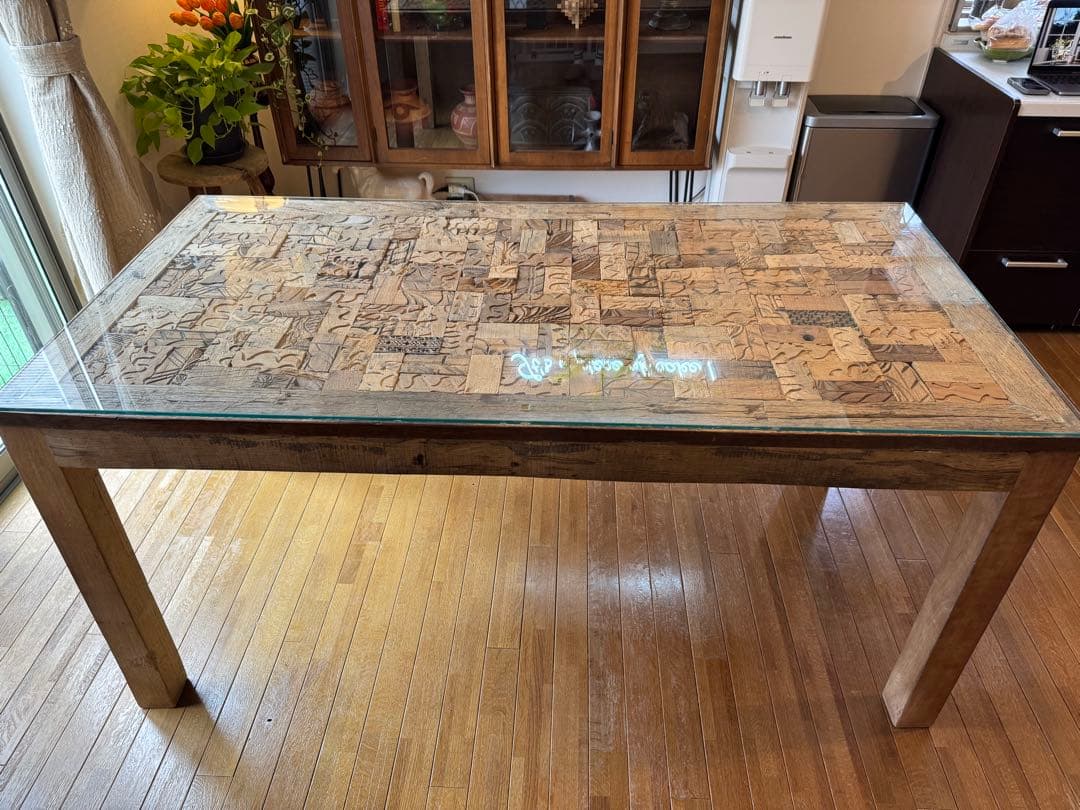 KARE （カレ） ダイニングテーブル 4人 〜6人掛け