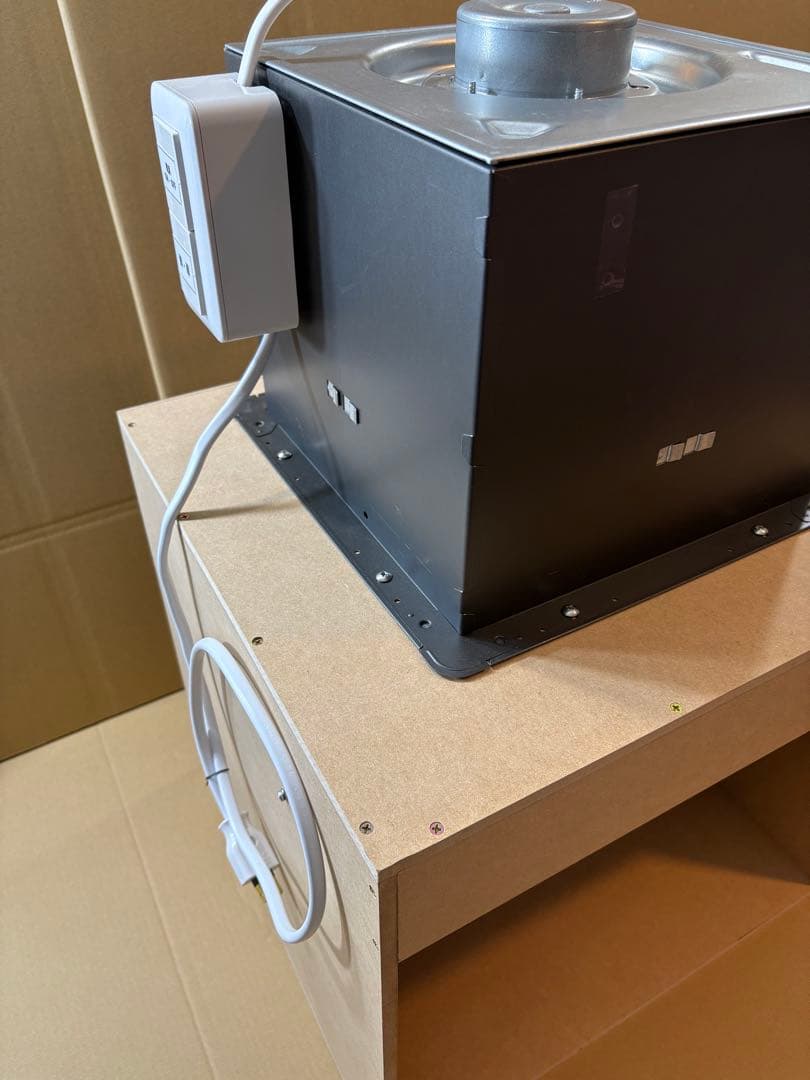 《送料無料・匿名配送》塗装ブース　安心のパナソニックシロッコファン付き