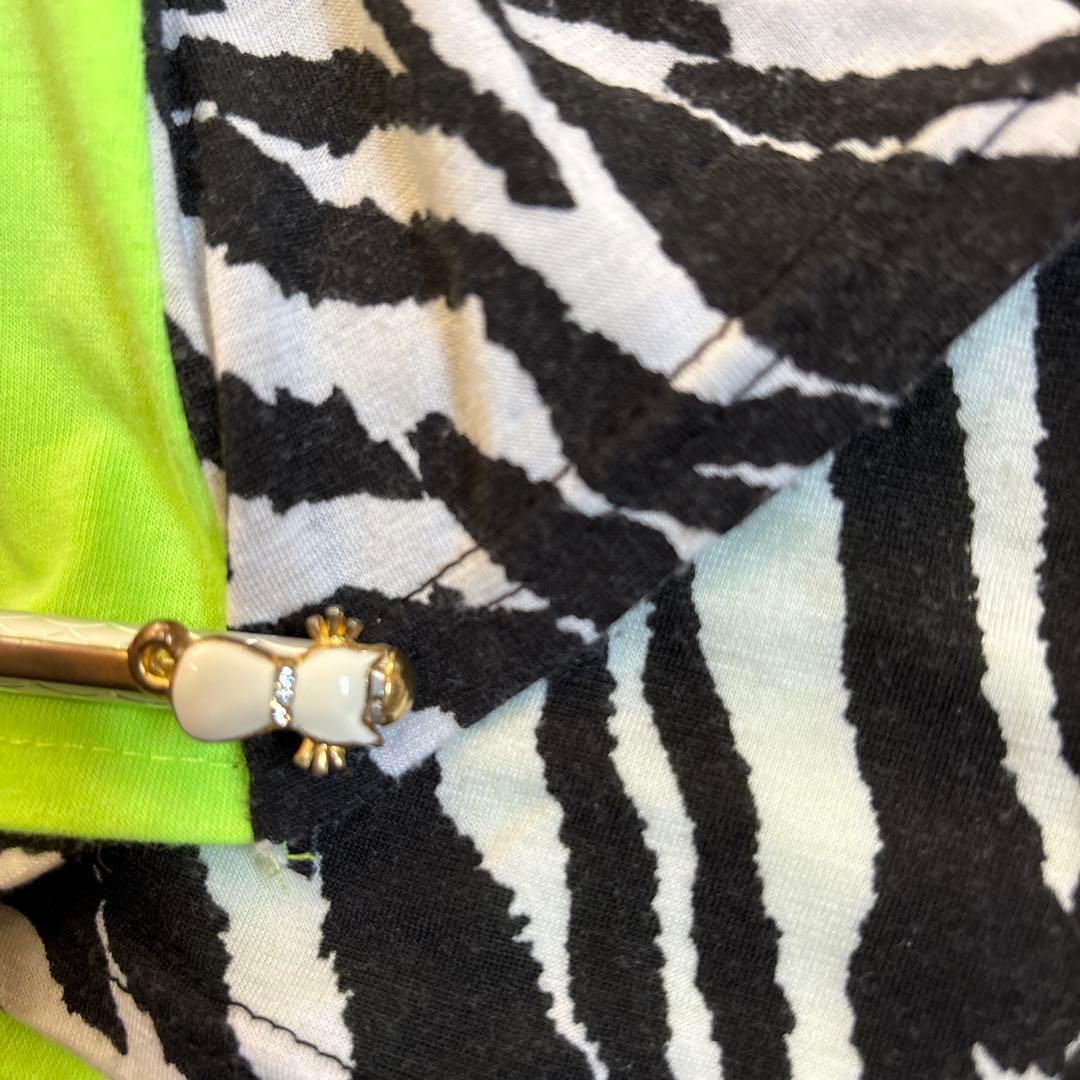 d.i.a. 平成ギャルy2k バックオープンゼブラ柄ラメロゴタンクトップ