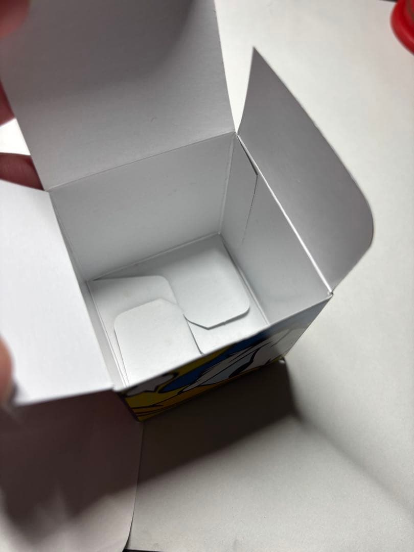 ディズニーリゾート ドナルドダック チョコレートクランチの空き箱