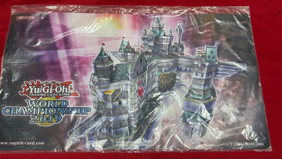 D*2様 遊戯王 公式 黒き森の航天閣 WCS2019 プレイマット 未開封