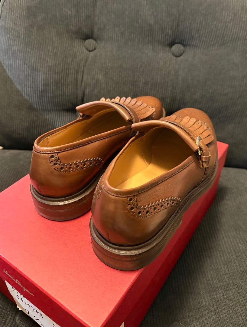 フェラガモ　シューズ