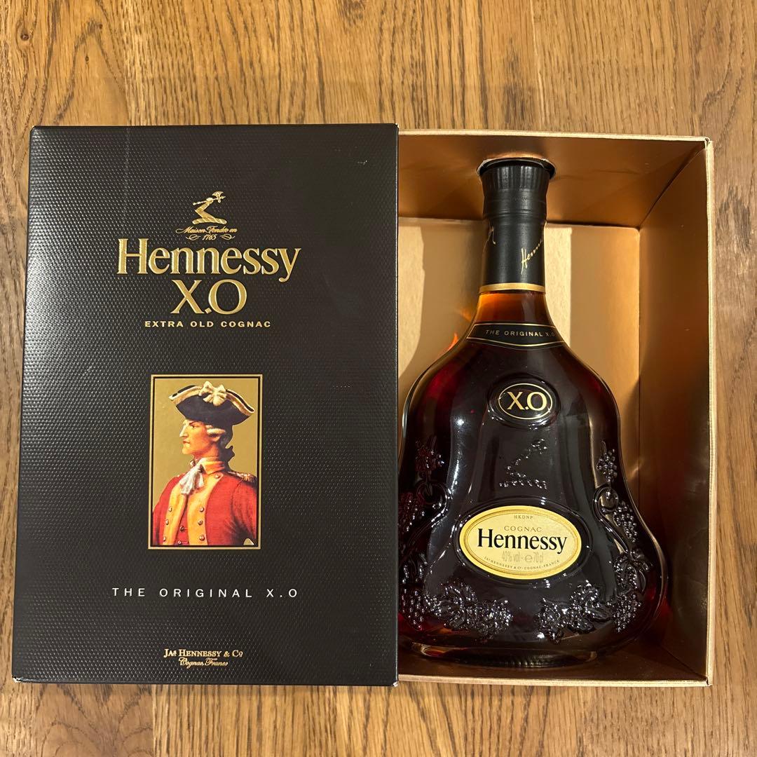 ヘネシー Hennessy X.O 黒キャップ 箱付 700ml ブランデー