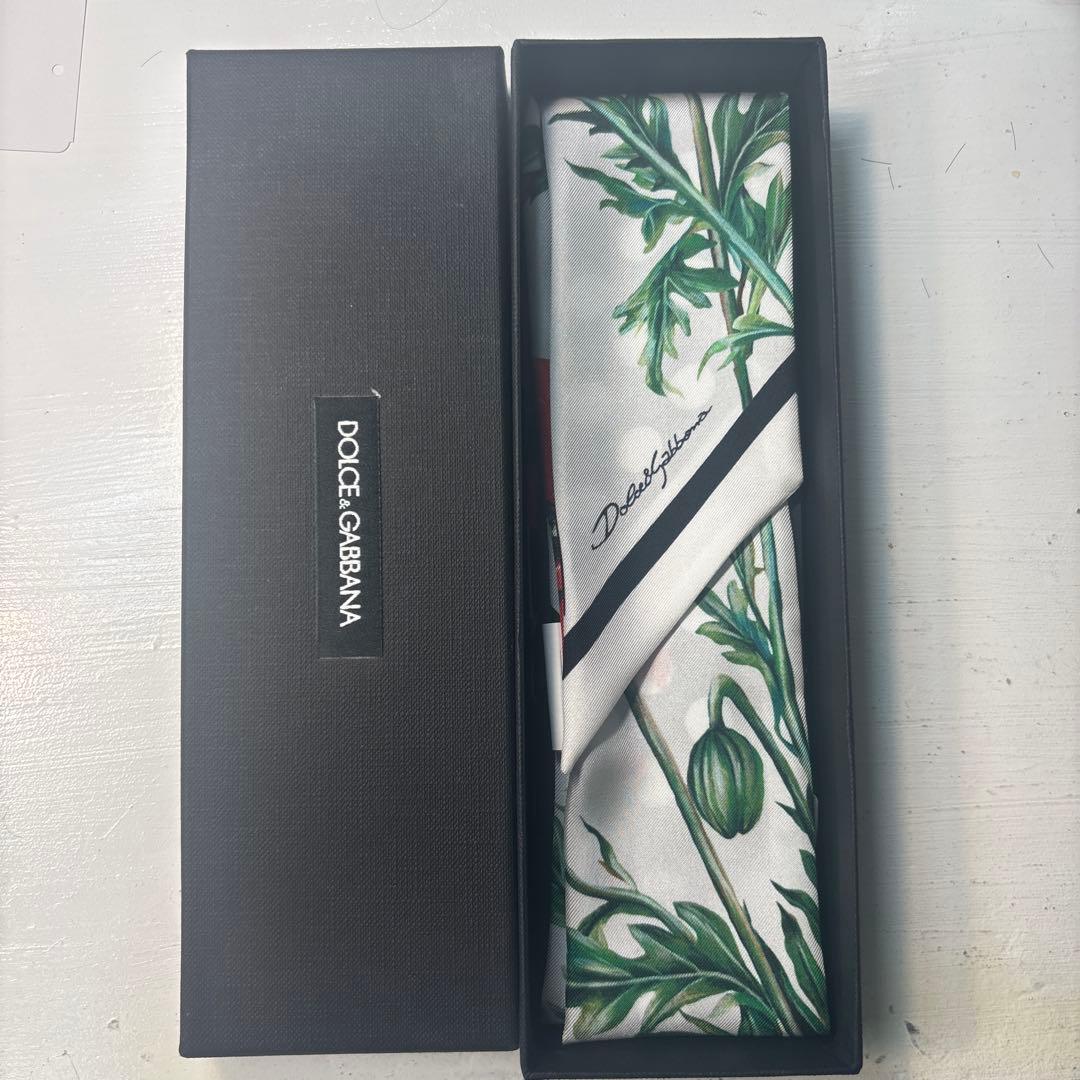 Dolce & Gabbana 植物柄スカーフ